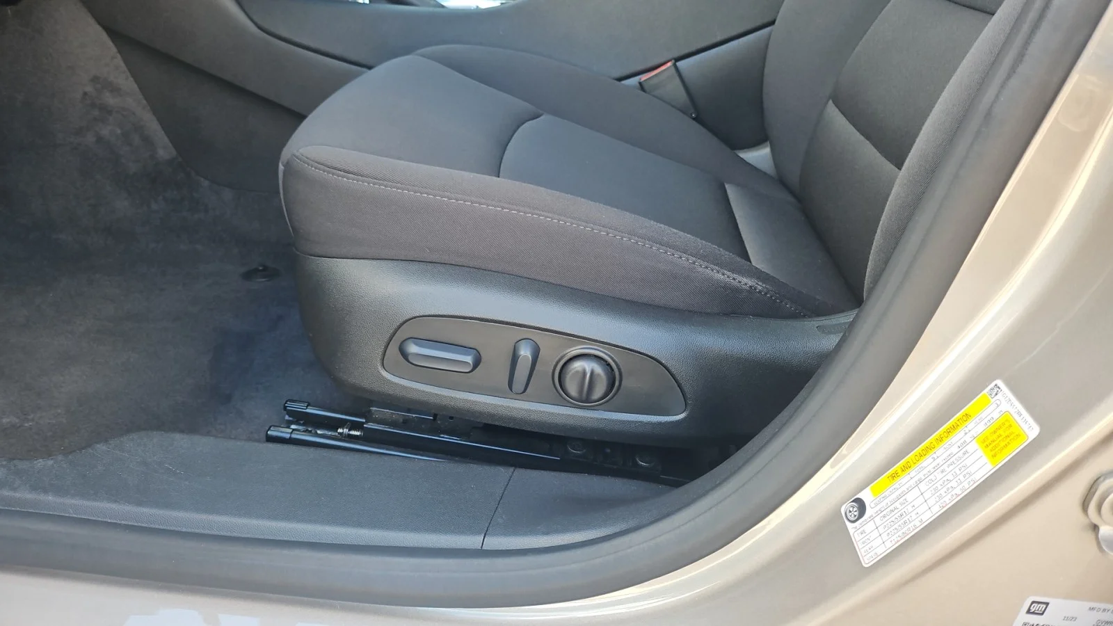Used 2024 Gray Chevrolet LT image 11