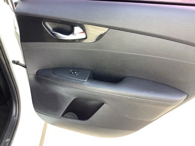 2021 Kia Forte GT-Line - Photo 28