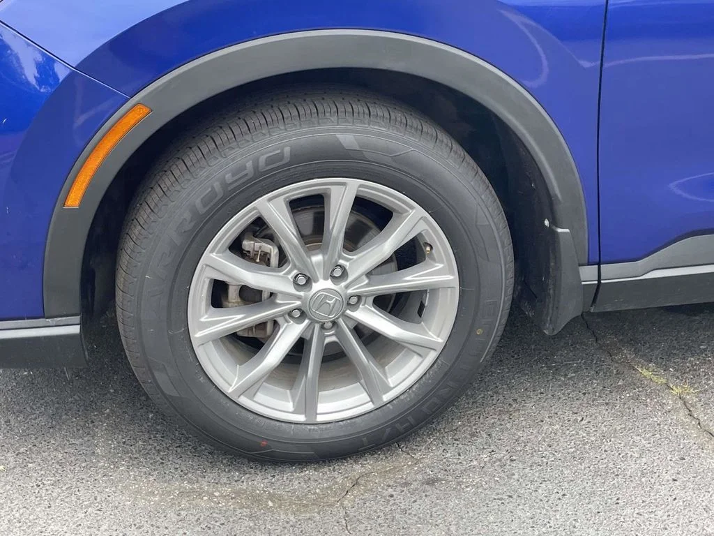 Used 2023  Honda EX image 11