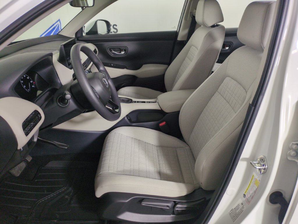 2025 Honda HR-V LX - Photo 13