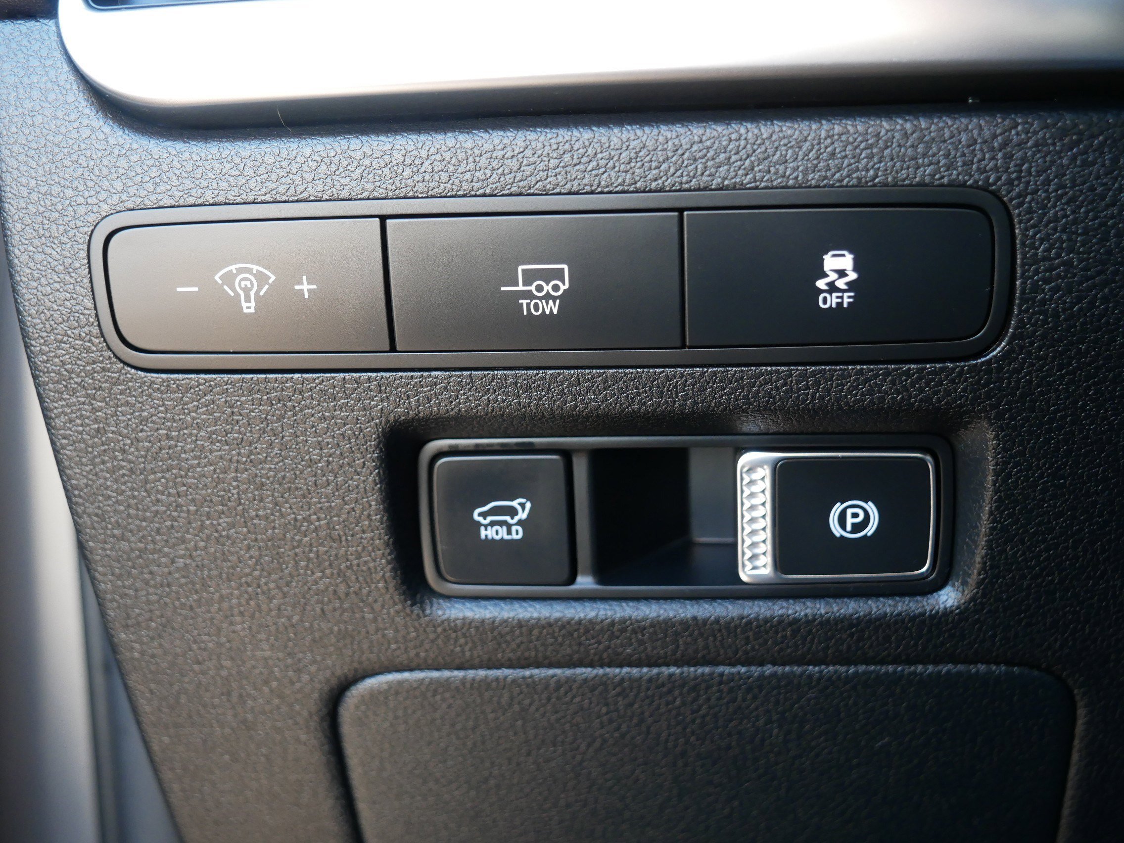 Certified Used 2025 Typhoon Silver Hyundai SEL image 26