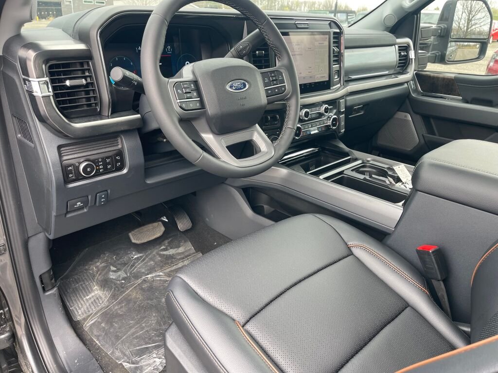 New 2026 Carbonized Gray Metallic Ford LARIAT image 6