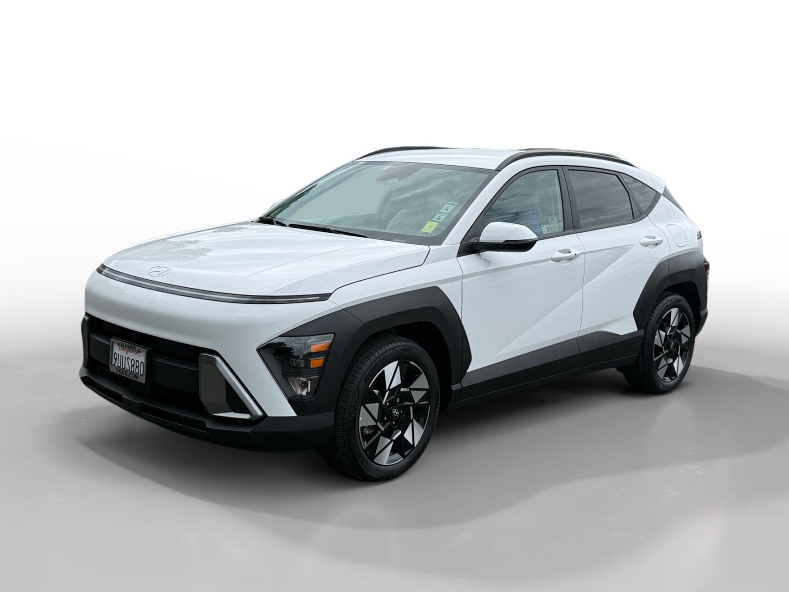 Certified Used 2025 White Hyundai SEL image 1