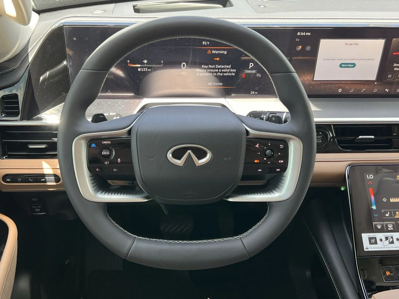 New 2026 Radiant White INFINITI LUXE image 11
