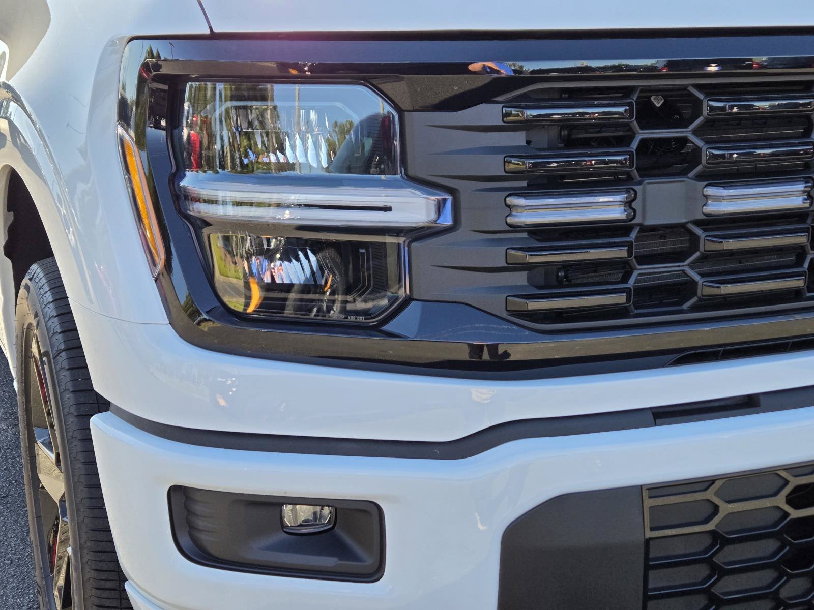 New 2026 Oxford White FORD STX® image 4