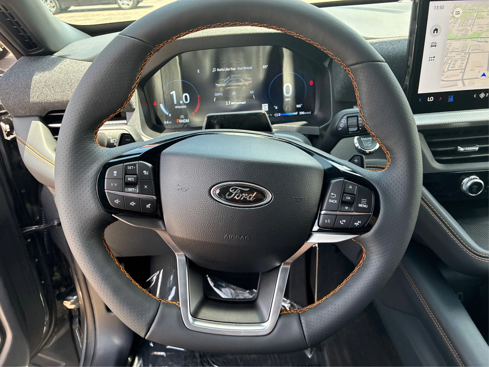 New 2026 Carbonized Gray Metallic Ford Tremor® image 16