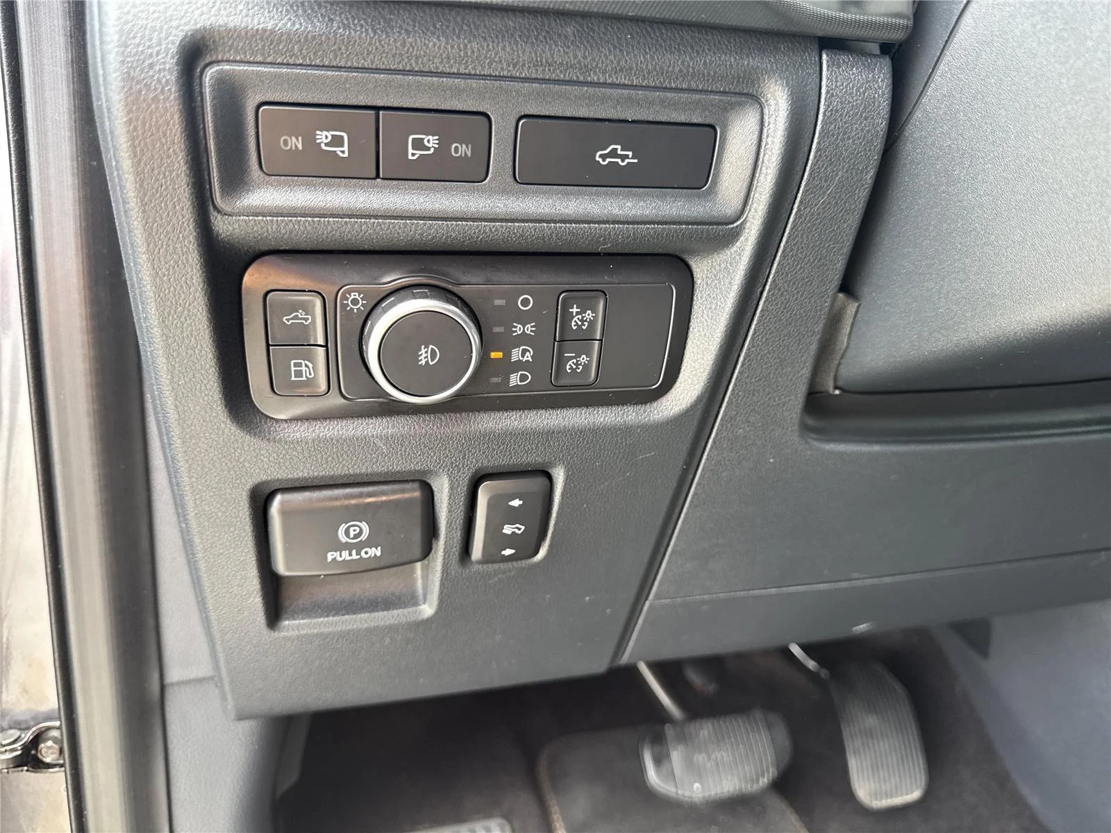 Used 2021 Carbonized Gray Ford Platinum image 23