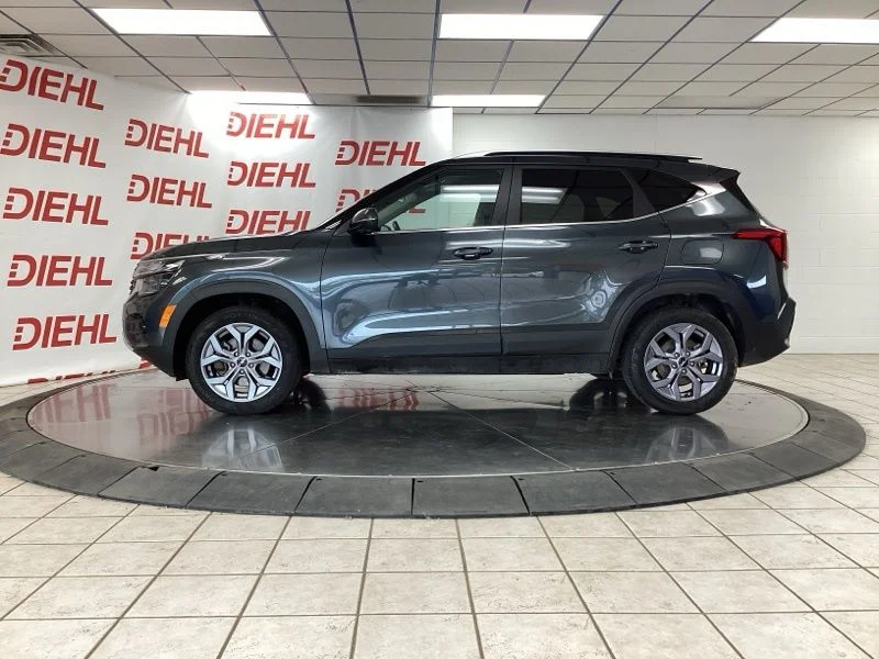 Used 2024 Gray Kia S image 4
