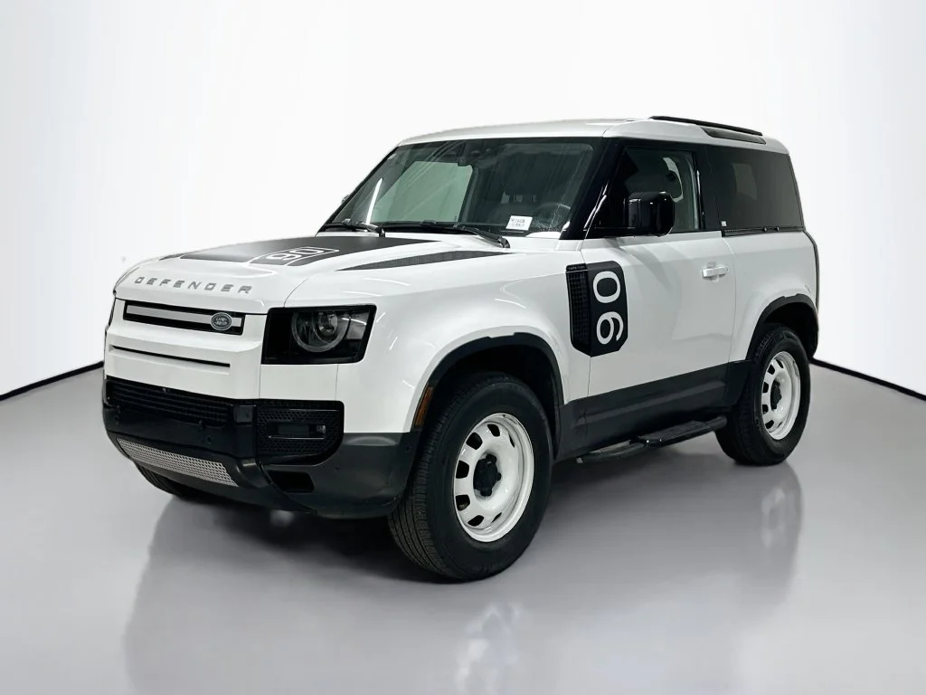 Used 2024 Fuji White Land Rover S image 1