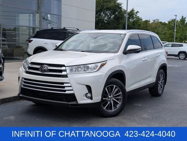Pre-Owned 2019 Toyota Highlander XLE