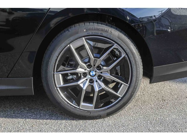 Used 2026 Black Sapphire Metallic BMW 530i image 8