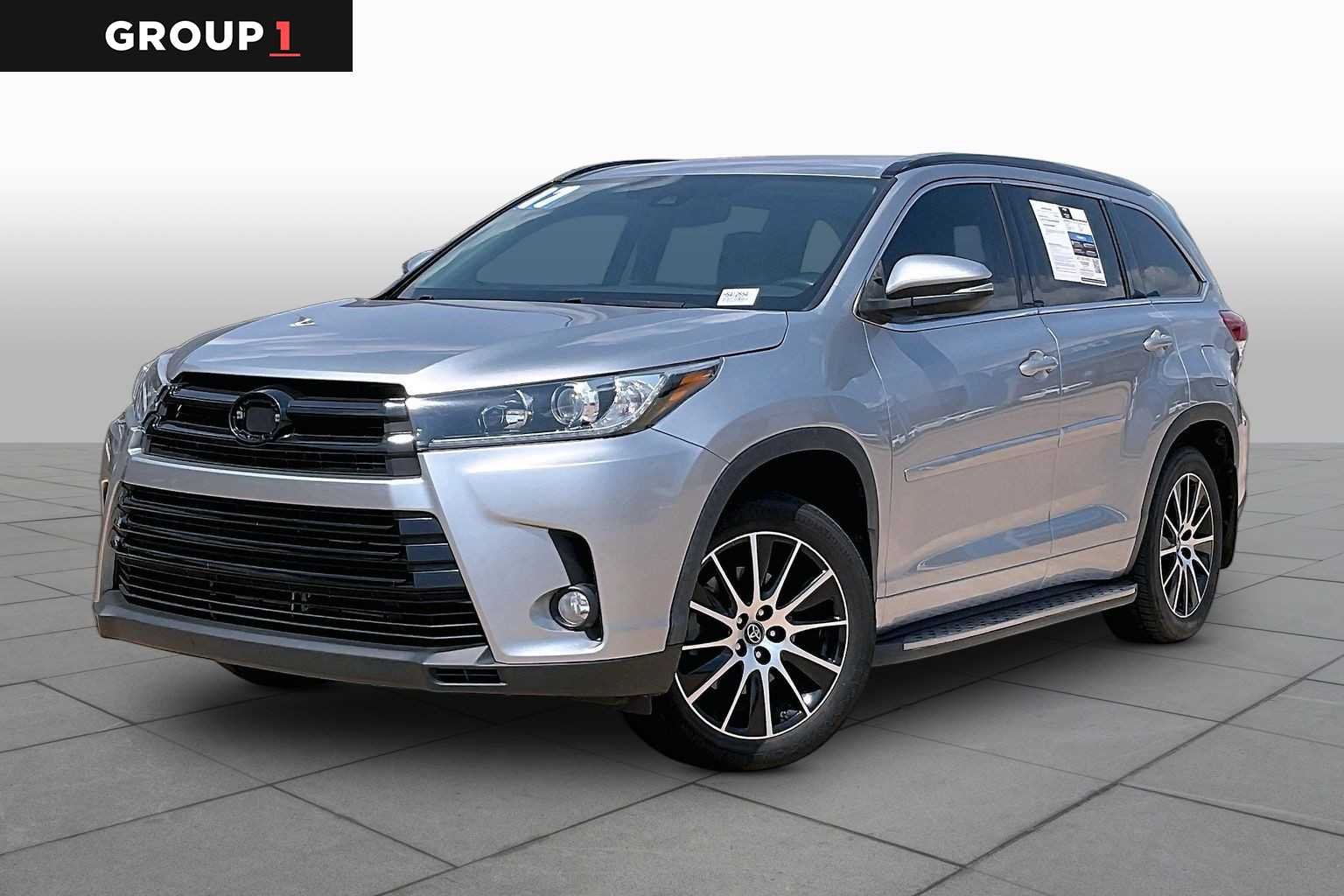 2017 Toyota Highlander SE