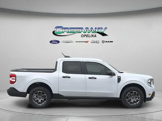 New 2026 Space White Metallic Ford XLT image 2