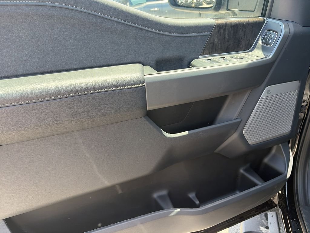 New 2026 Agate Black Metallic Ford F-350® Lariat® image 18
