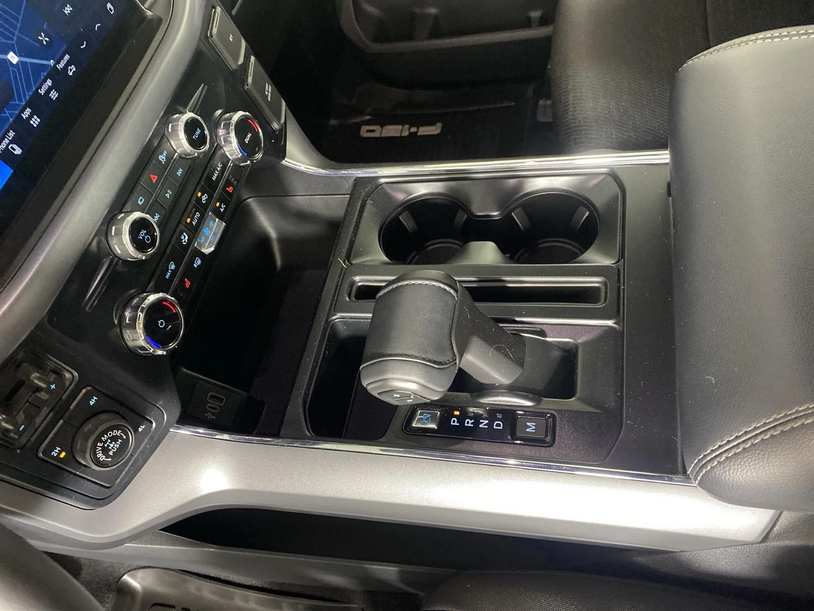 Used 2026 Agate Black Ford XLT image 24
