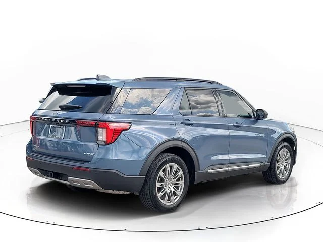 Used 2025 Blue Ford Active image 5