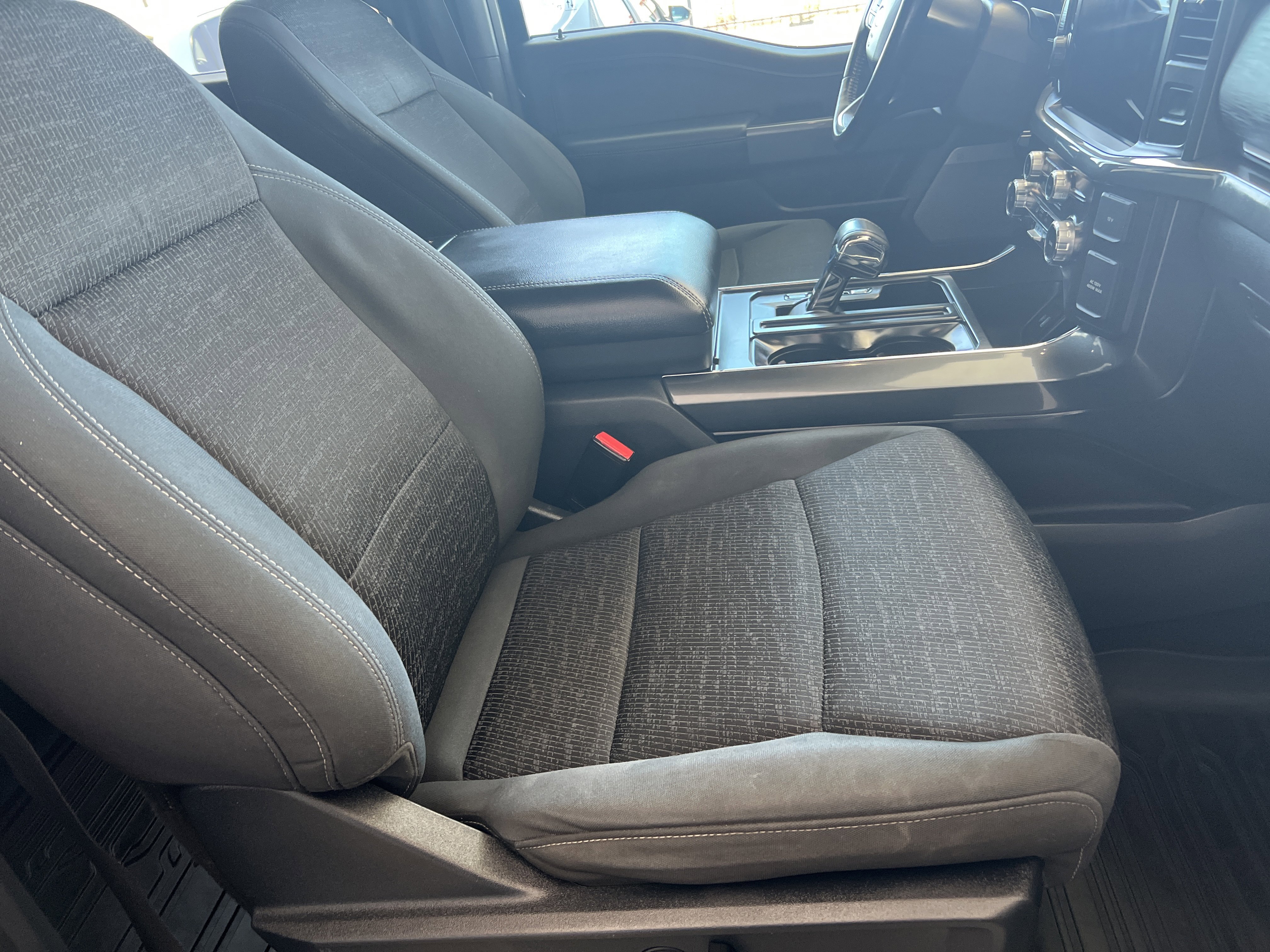 2022 Ford F-150 XLT - Photo 12