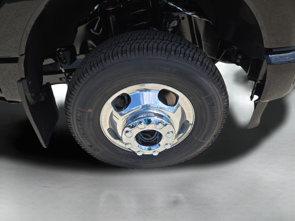 New 2026 Agate Black Metallic Ford F-350® Platinum® image 29