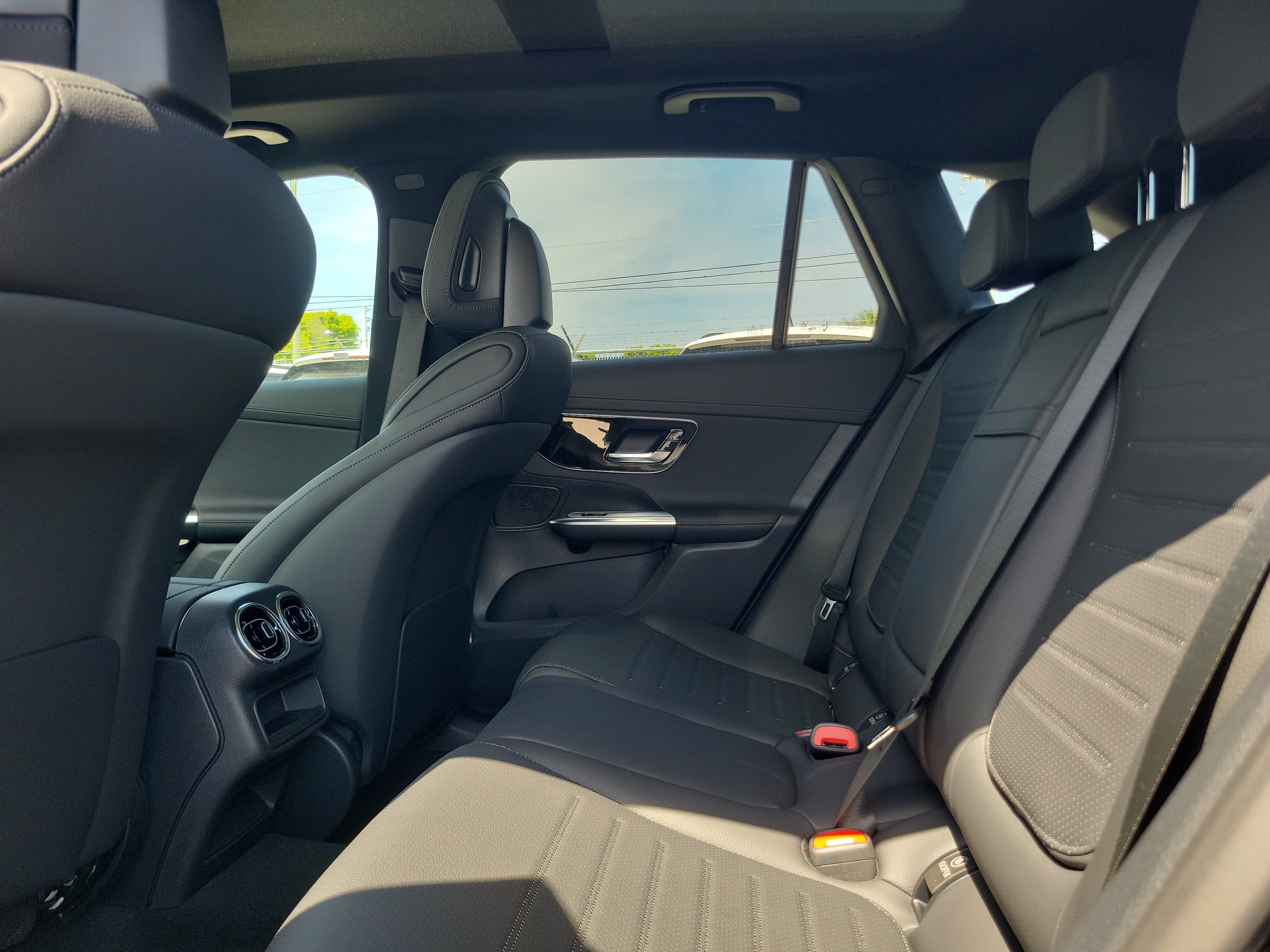 New 2026 Black Mercedes-Benz GLC 300 image 42