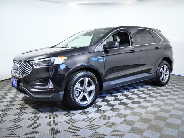 Certified Used 2024 Black Ford SEL image 5