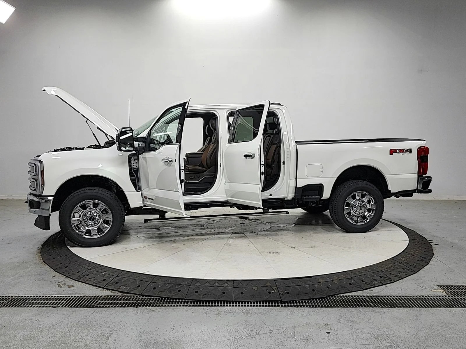 New 2026 Star White Metallic Tri-Coat Ford F-250® King Ranch® image 12
