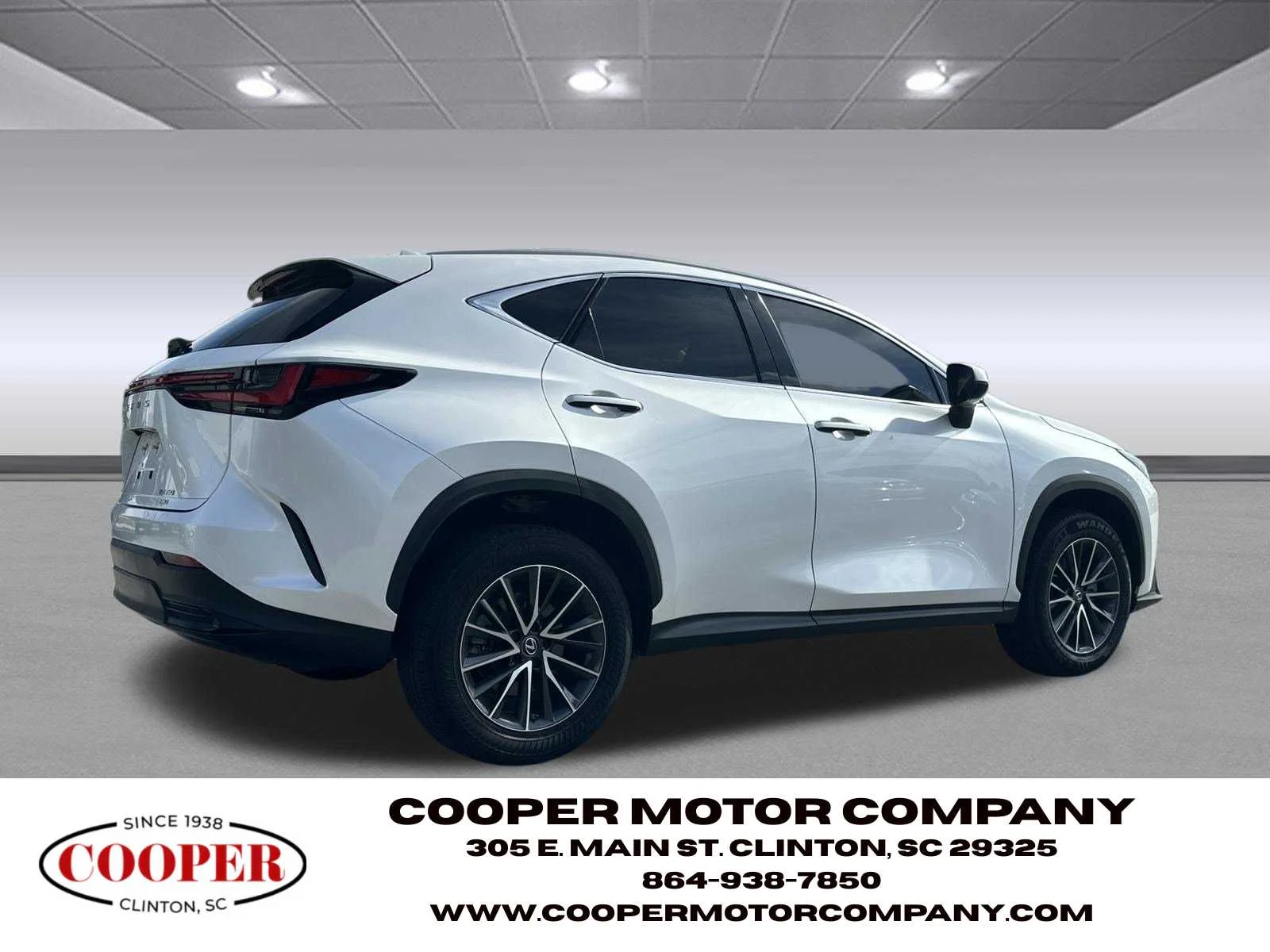 Used 2023 Eminent White Pearl Lexus Premium image 5