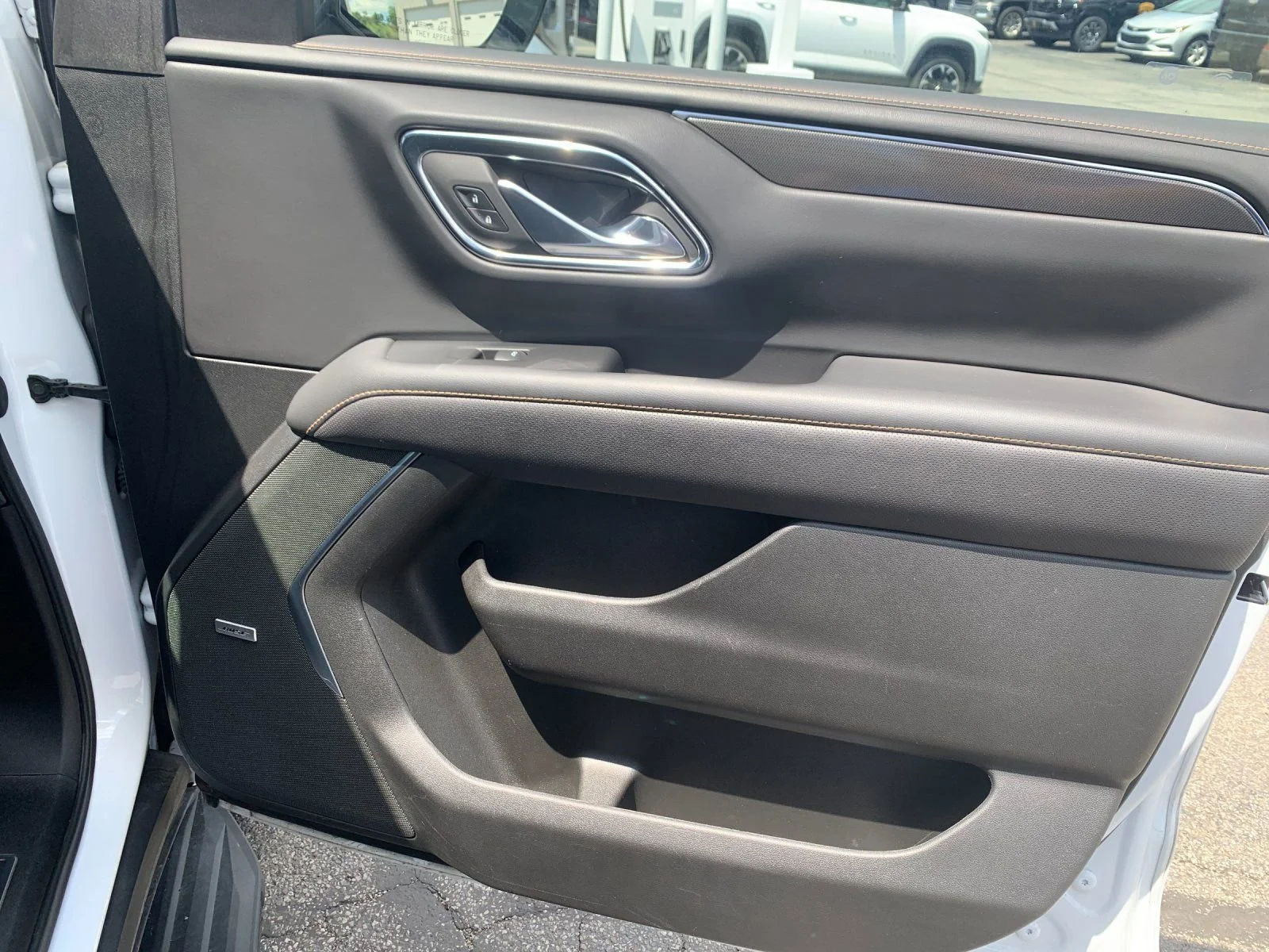Used 2023 Summit White GMC AT4 image 19