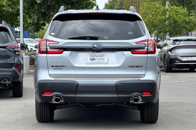New 2026 ICE SILVER METALLIC Subaru Premium 7-Passenger image 5