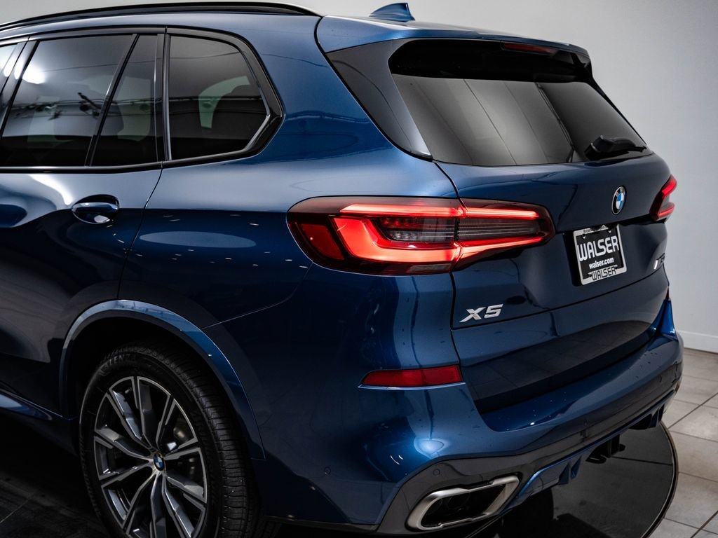 Used 2022 Phytonic Blue Metallic BMW M50i image 19