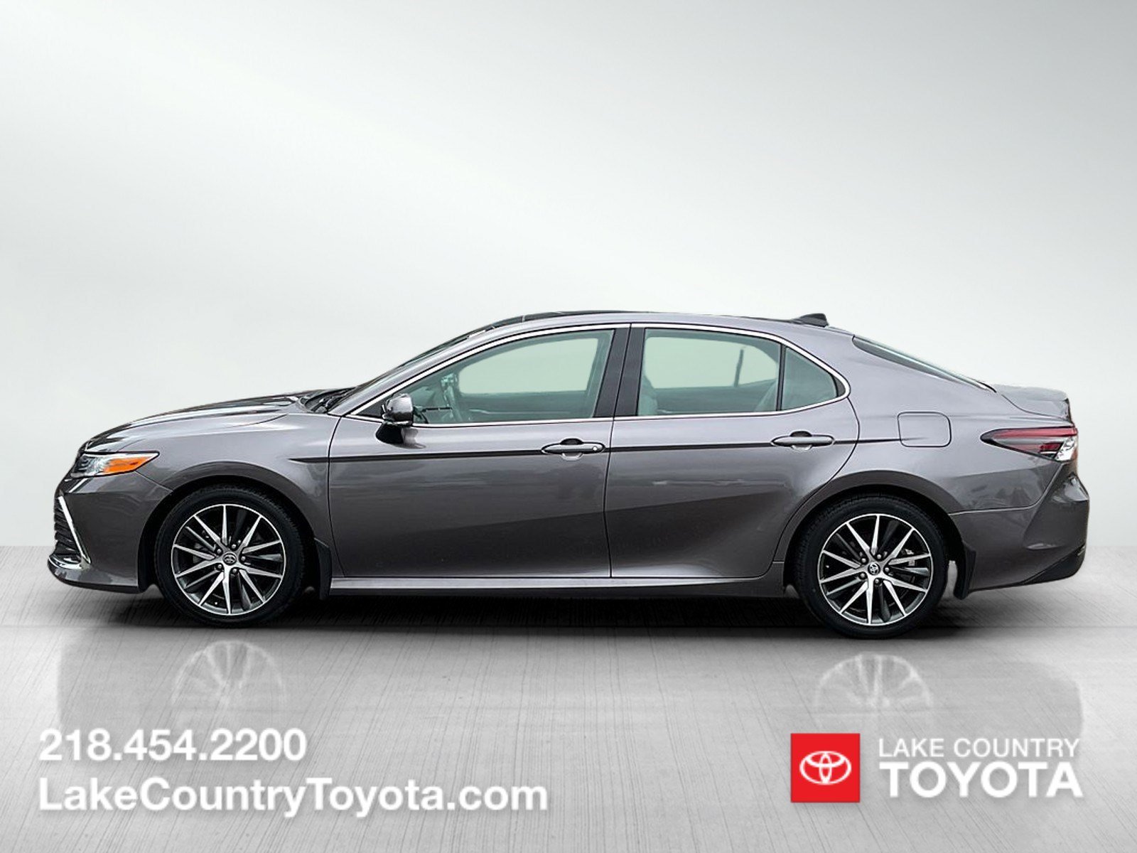 Used 2022 Toyota Camry XLE with VIN 4T1F11AK3NU033258 for sale in Brainerd, Minnesota