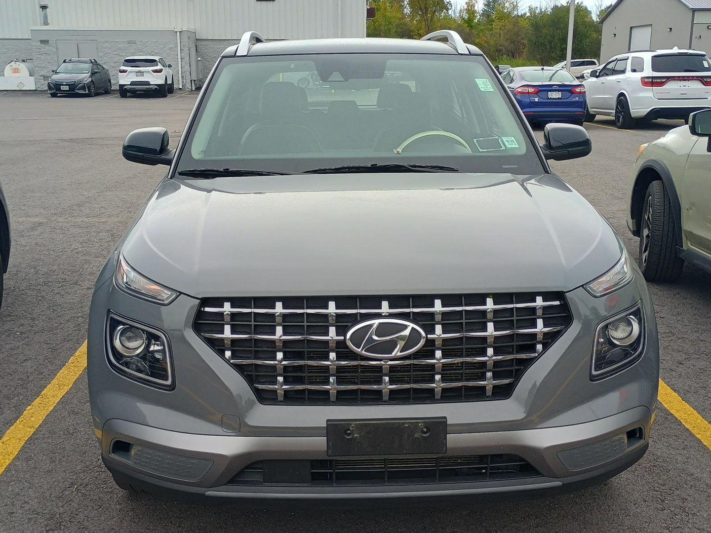 Used 2022 Galactic Gray Hyundai Limited image 2