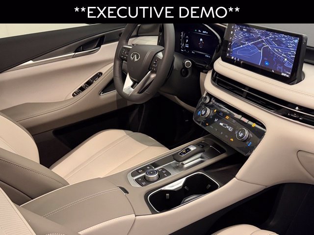 Certified Used 2026 Graphite Shadow INFINITI LUXE image 24