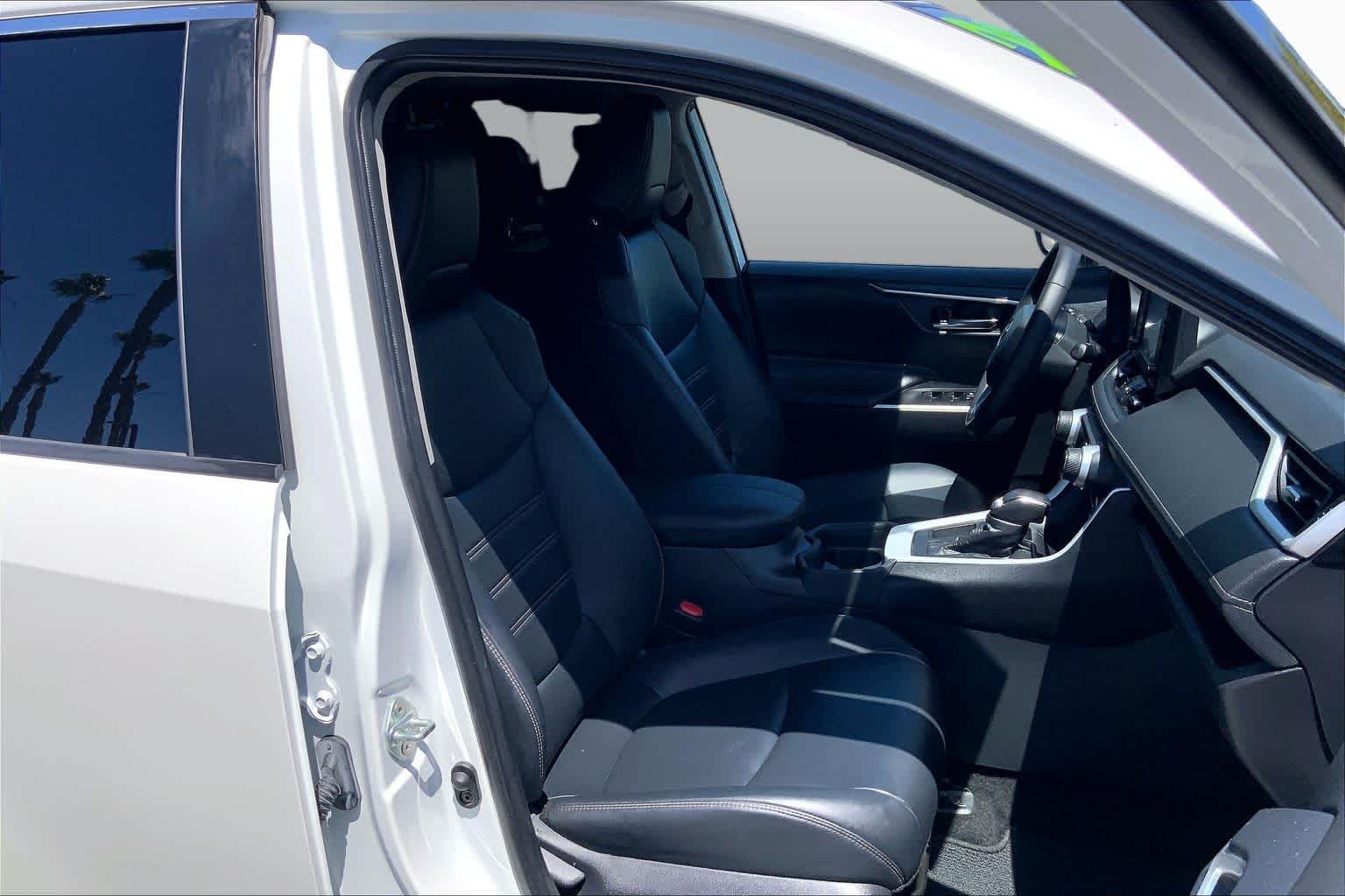 Certified Used 2021 Blizzard Pearl Toyota XLE Premium image 8