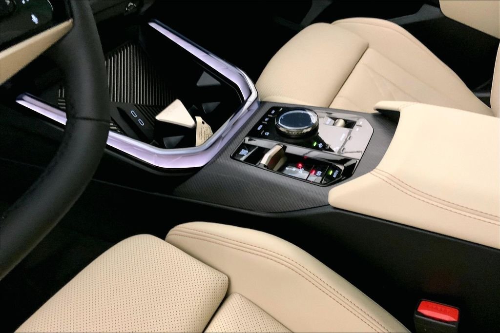Used 2025 Skyscraper Grey Metallic BMW  image 22