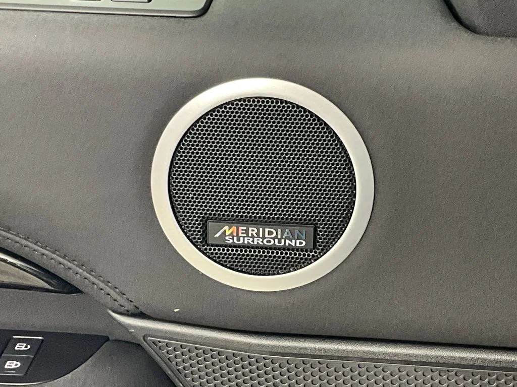Certified Used 2025 Black Land Rover S image 18