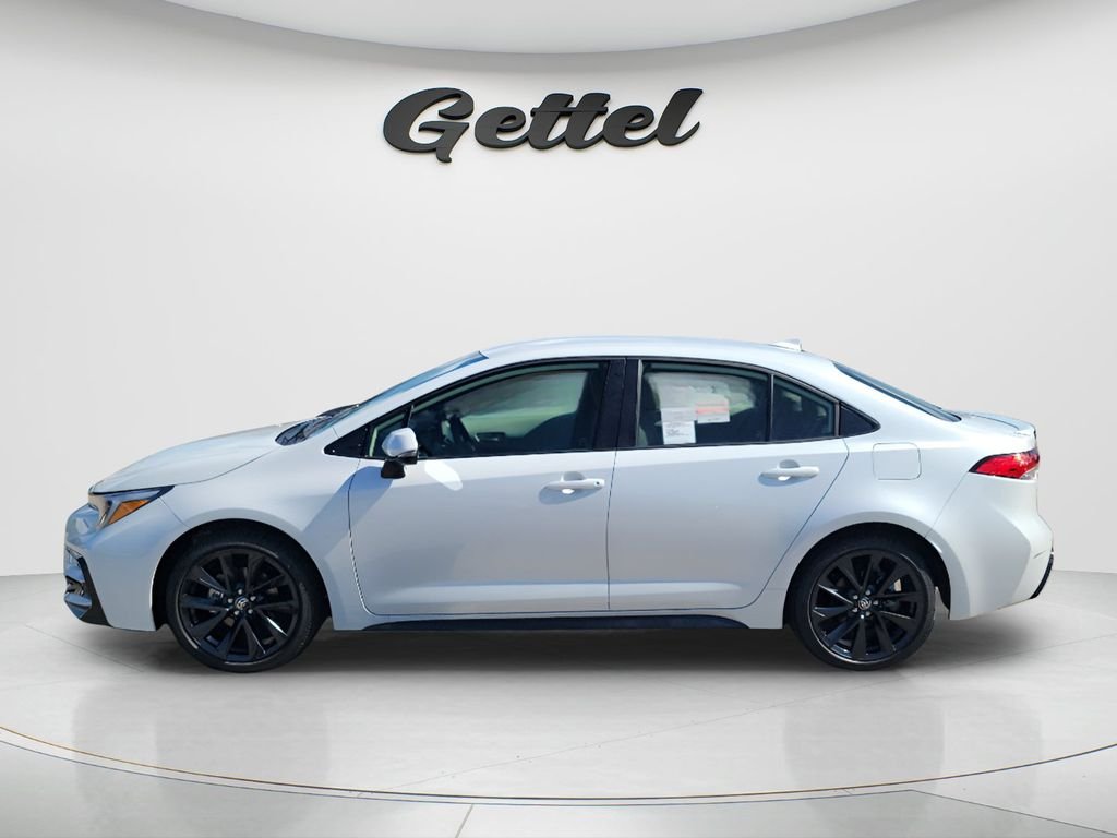 New 2026 Wind Chill Pearl <sup>1</sup> Toyota  SE image 8