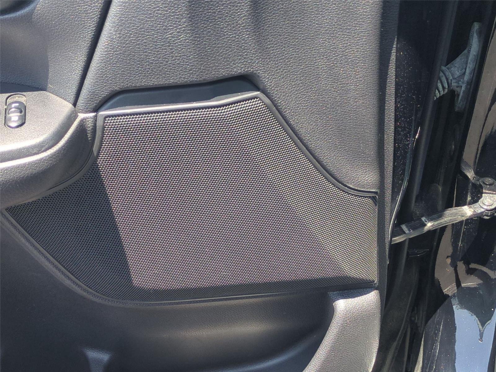 Used 2021  Honda  image 17