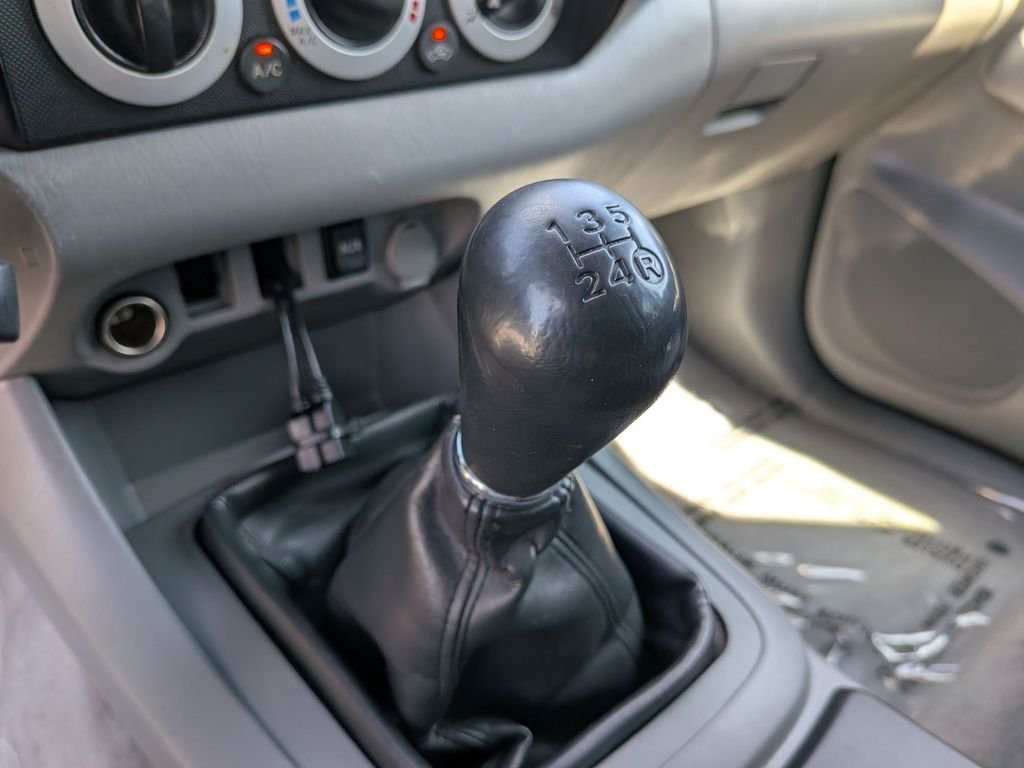 2010 Toyota Tacoma PreRunner - Photo 20