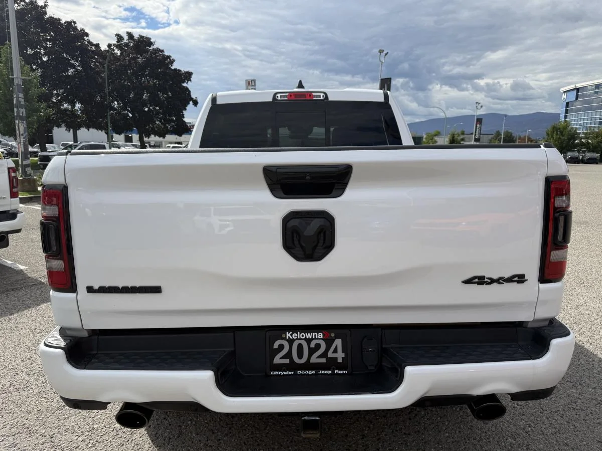 Used 2024 White RAM Laramie 4x4 Crew Cab image 5