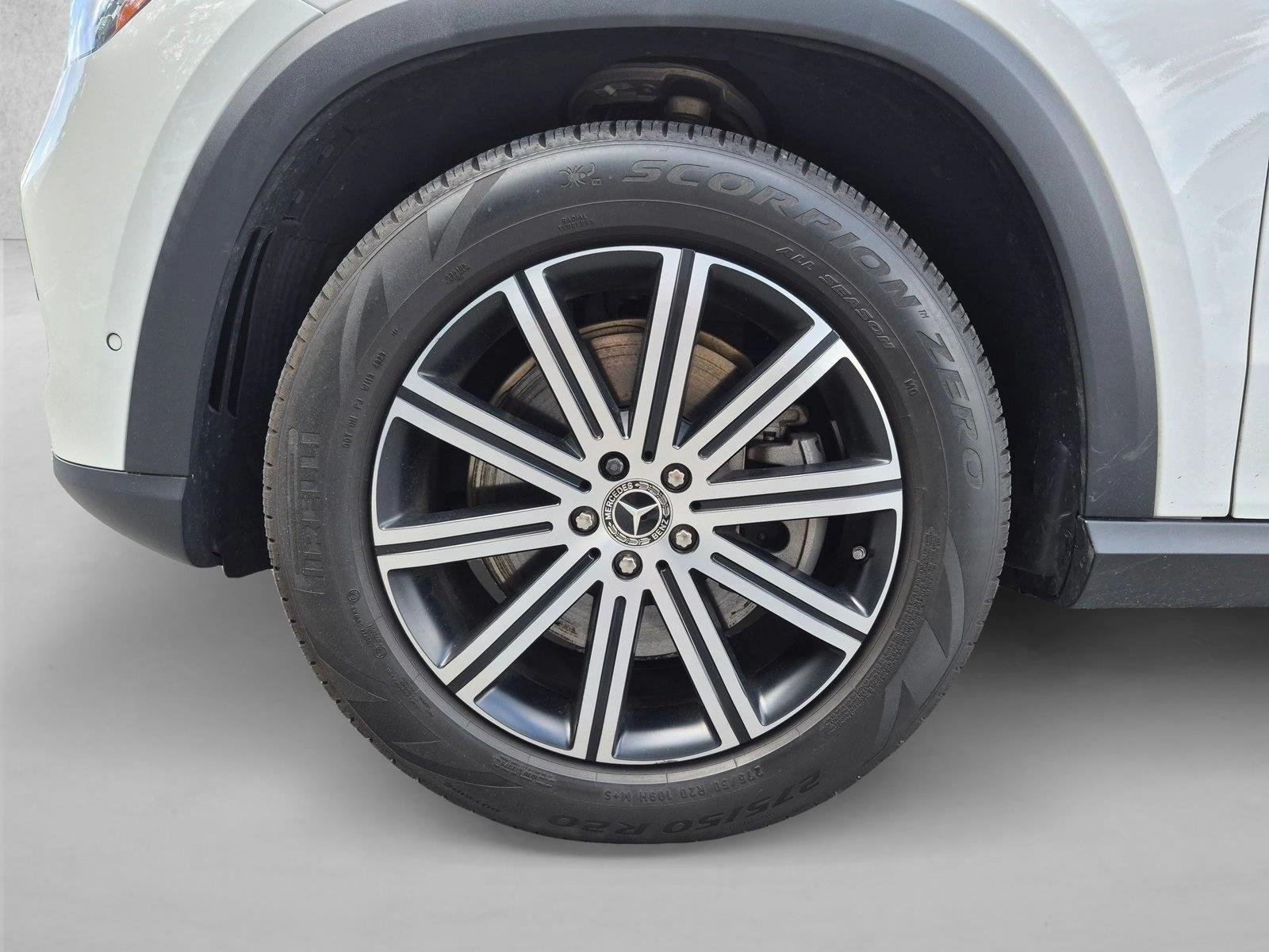 Certified Used 2024 Polar White Mercedes-Benz GLE 450 image 23