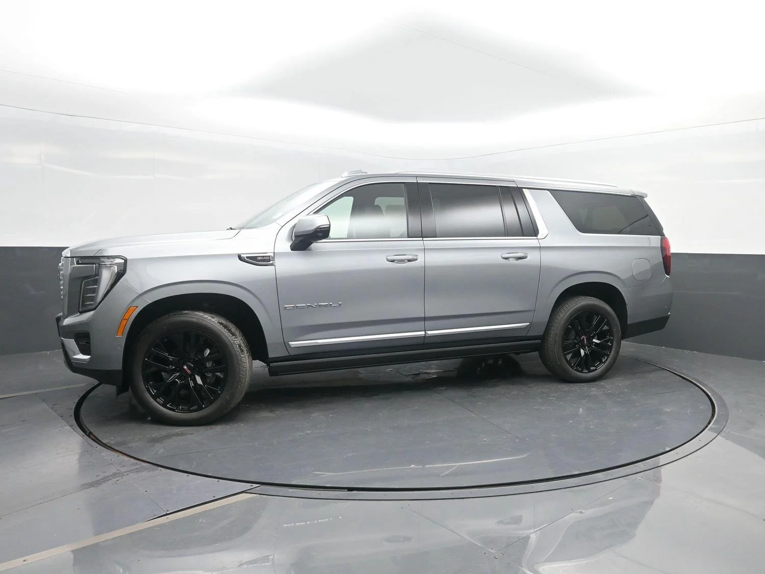 2026 GMC Yukon XL Denali - Photo 50
