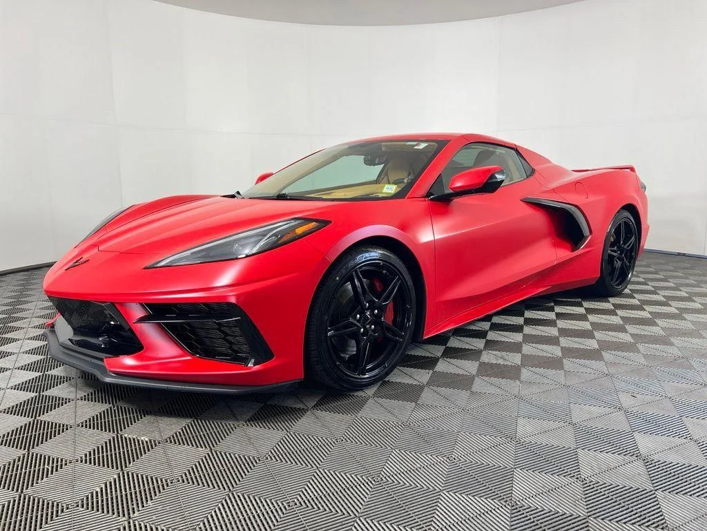 Used 2021 TORCH RED Chevrolet 3LT image 29