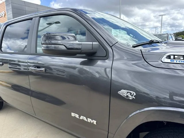 New 2027 Granite Crystal Metallic Clear-Coat Exterior Paint RAM Laramie image 25