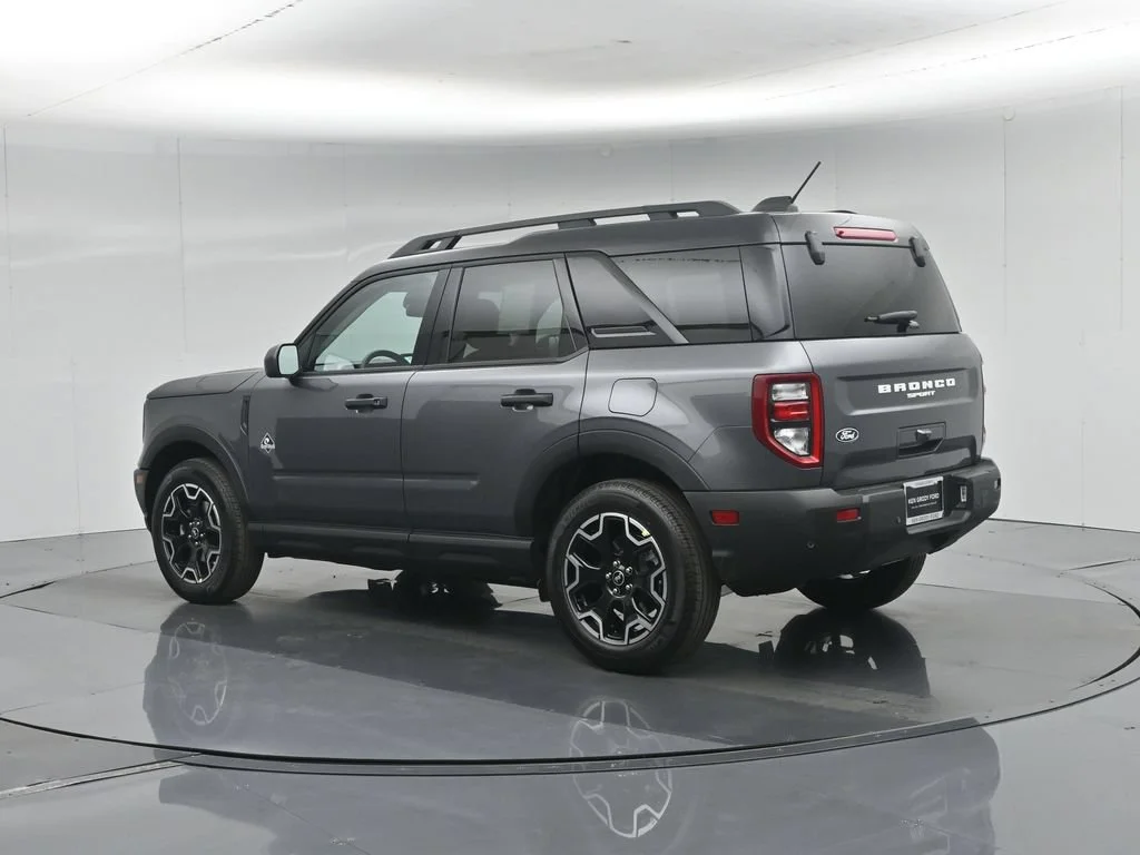 New 2026 Gray Ford Outer Banks image 5