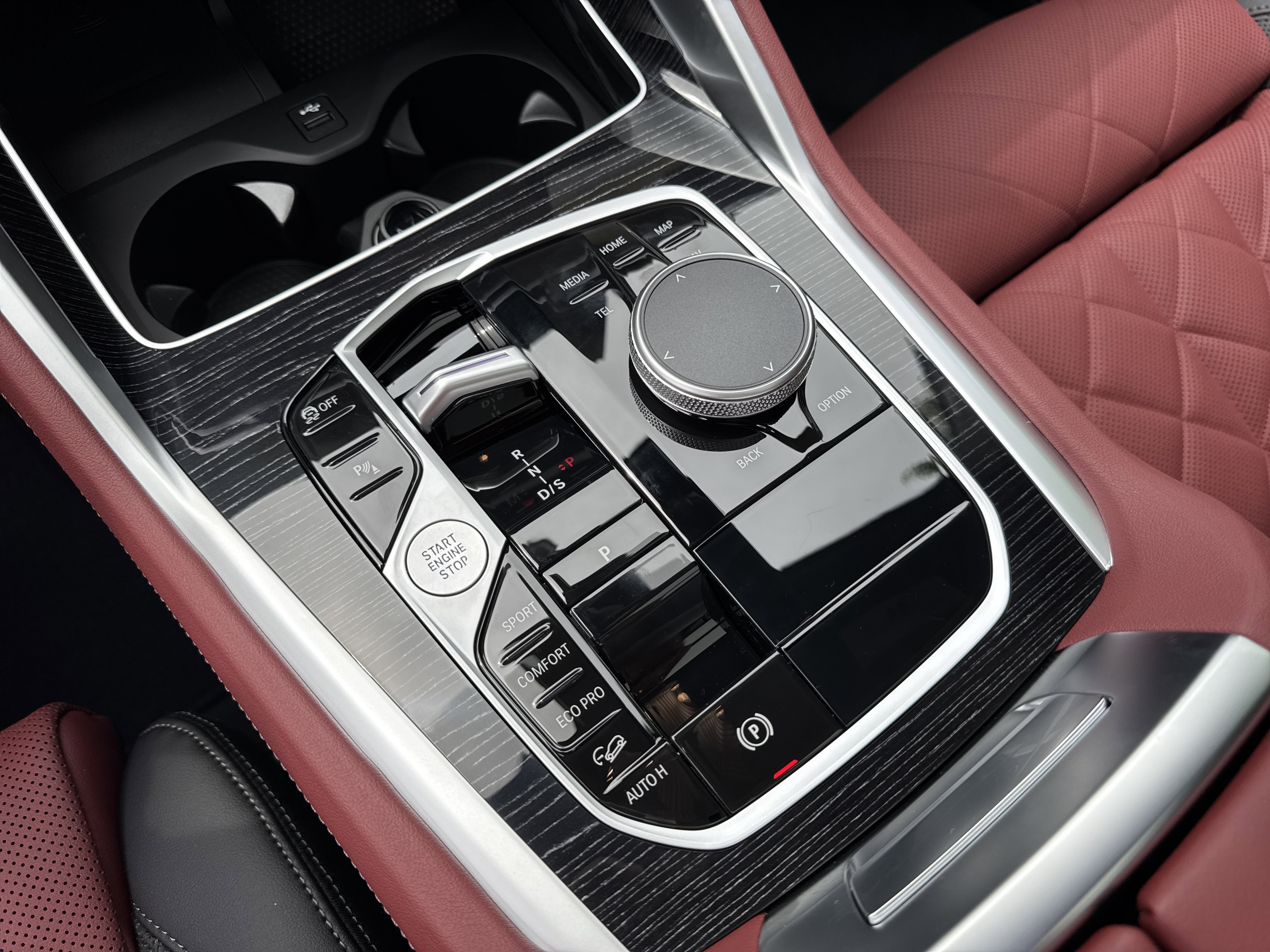 New 2027 0C4P Brooklyn Grey Metallic BMW xDrive40i image 15