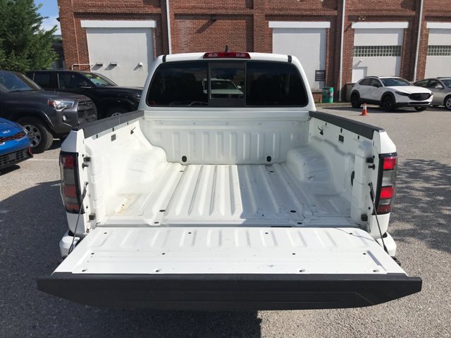Used 2022 Glacier White Nissan SV image 22