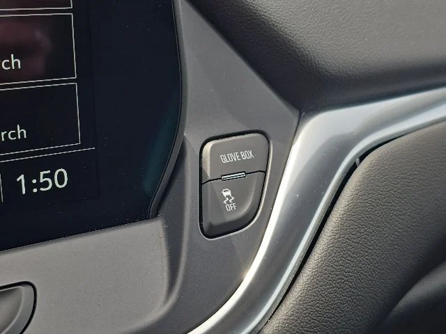 Used 2025 Gray Chevrolet LT image 32