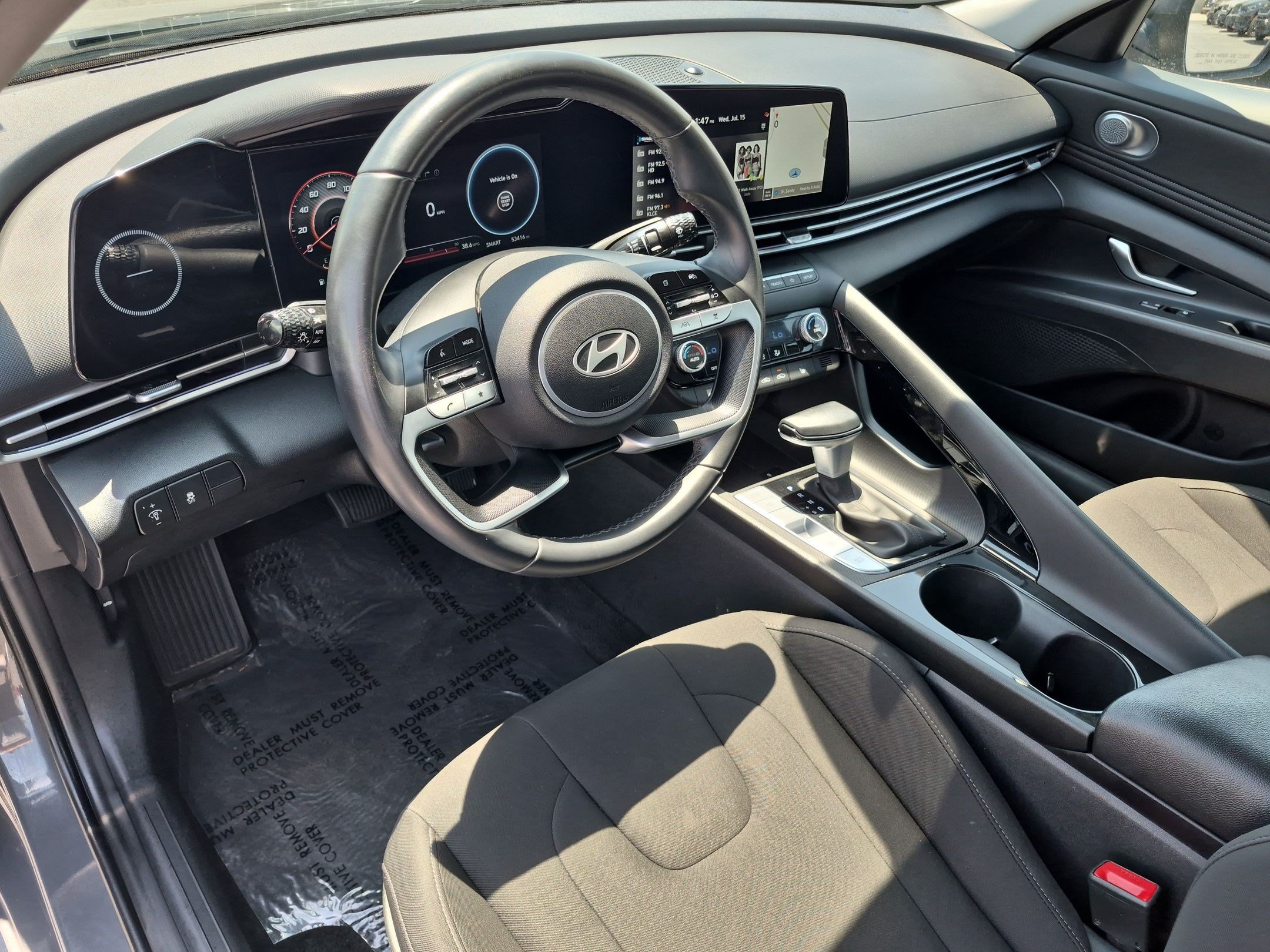 2025 Hyundai Elantra SEL - Photo 14