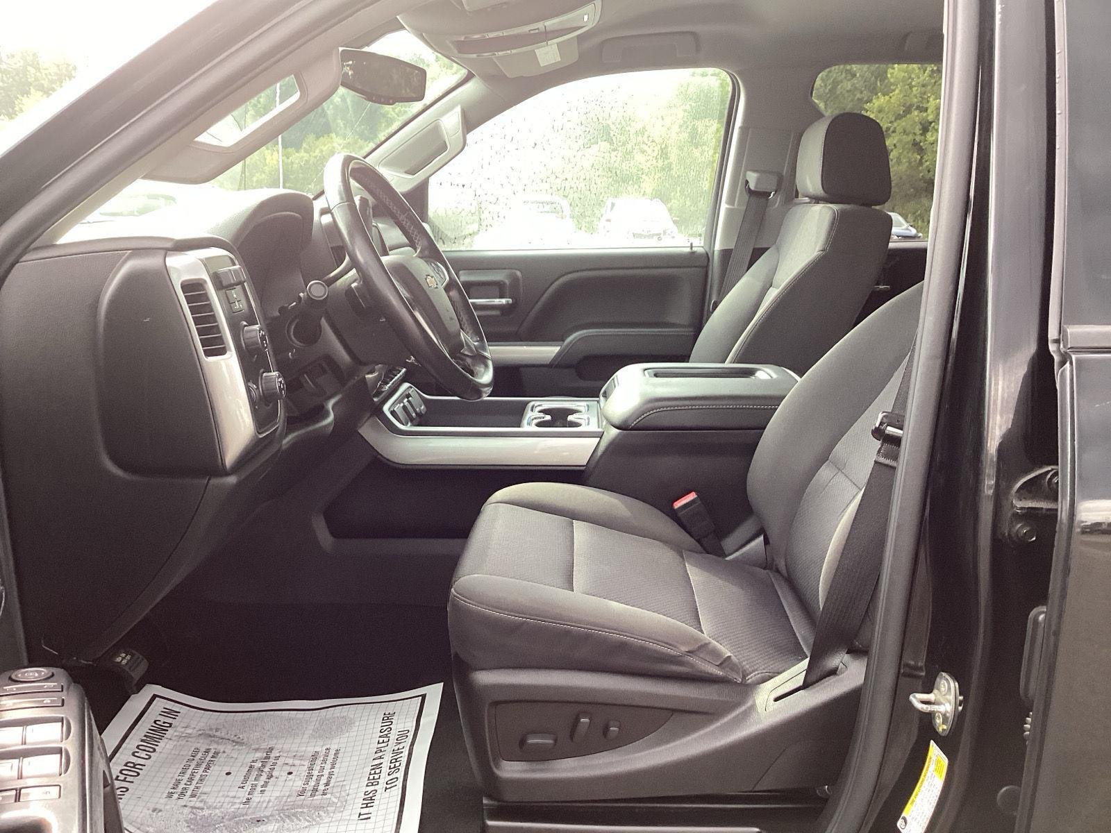 Used 2019 Black Chevrolet LT image 13