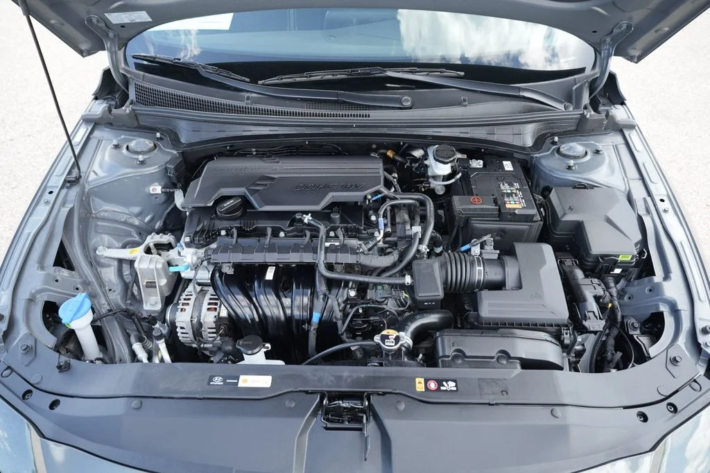 Used 2026 Gray Hyundai SEL Sport image 19